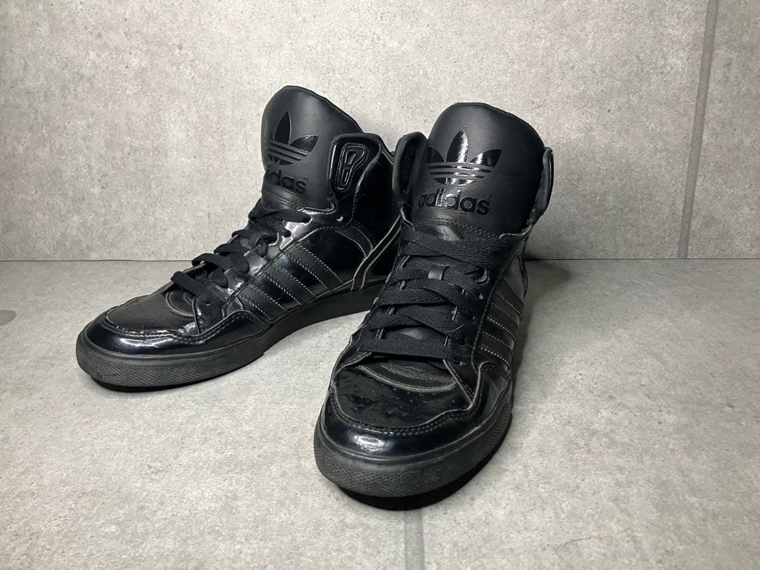 アディダス adidas ハイカット　ビッグタン　ブラックレザー　オールブラック