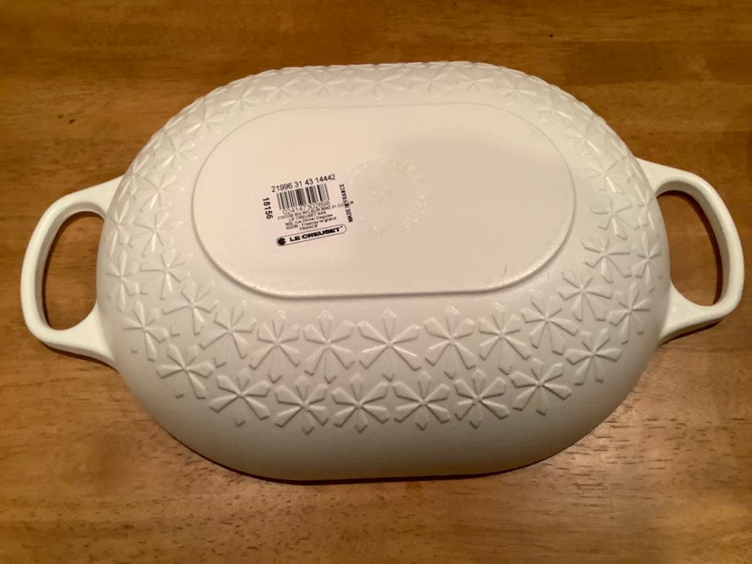 ルクルーゼ　COCOTTE DESIGN FLEUR 31cm鋳鉄