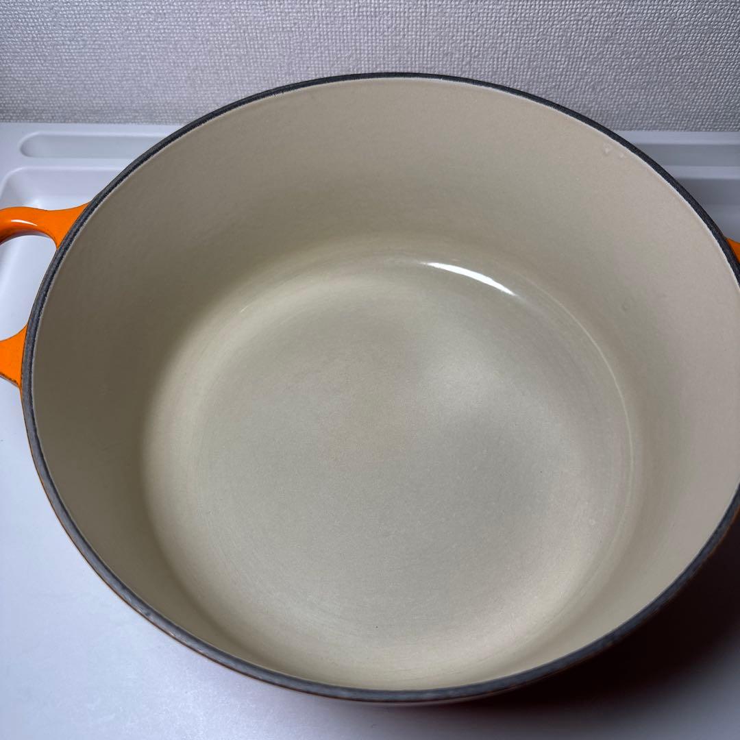 Le Creuset 鋳鉄製 両手鍋 オレンジ✨約24cm範囲内お値引きご相談⭕️