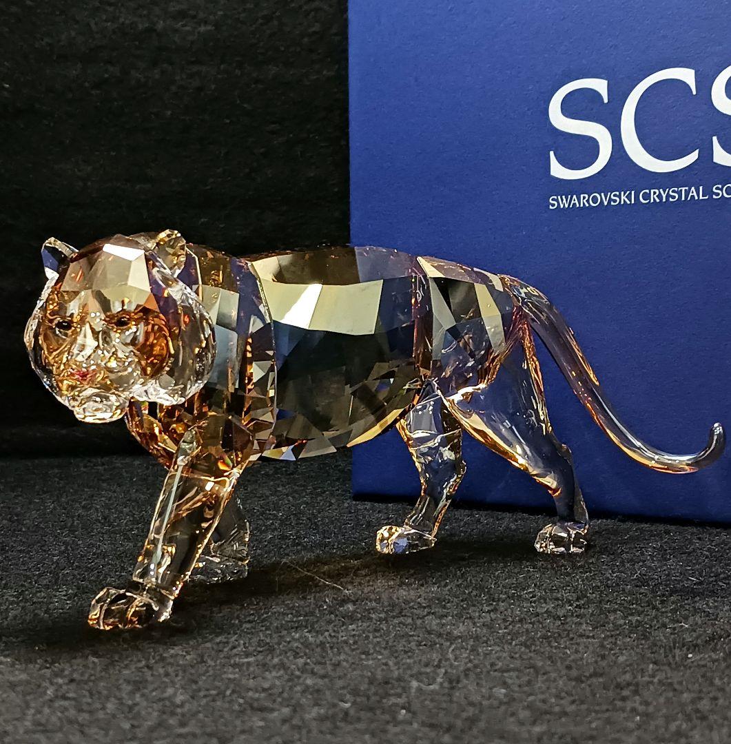 Y2435-1 スワロフスキー 2010年 SCS会員限定 トラ オブジェ 箱付