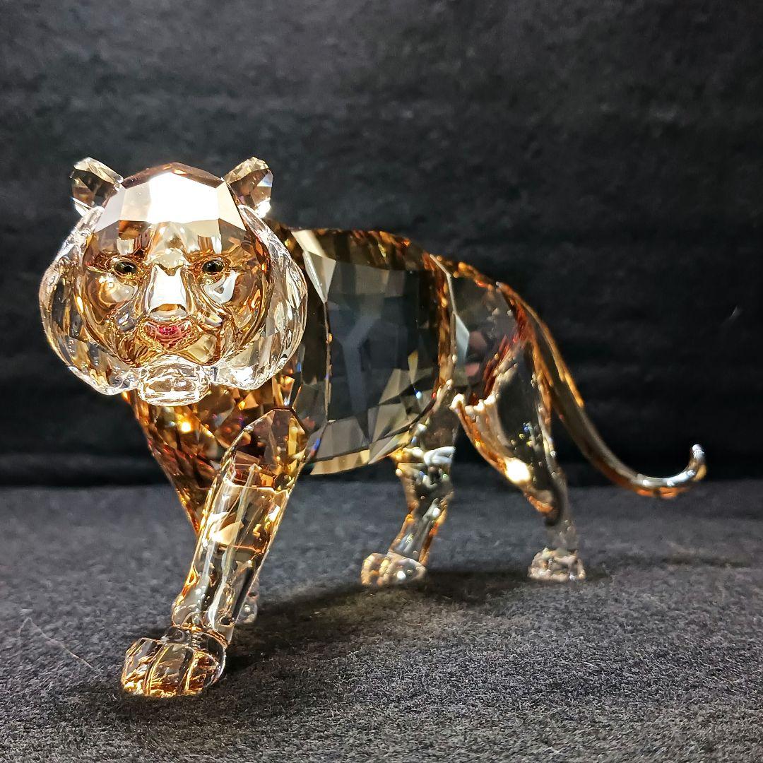 Y2435-1 スワロフスキー 2010年 SCS会員限定 トラ オブジェ 箱付