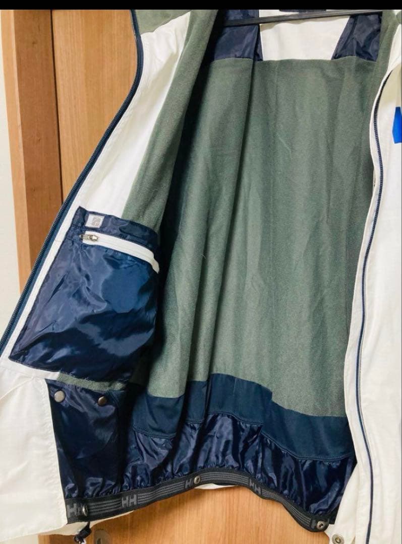 【ぐっち】Helly Hansen スキー/スノーボードジャケット