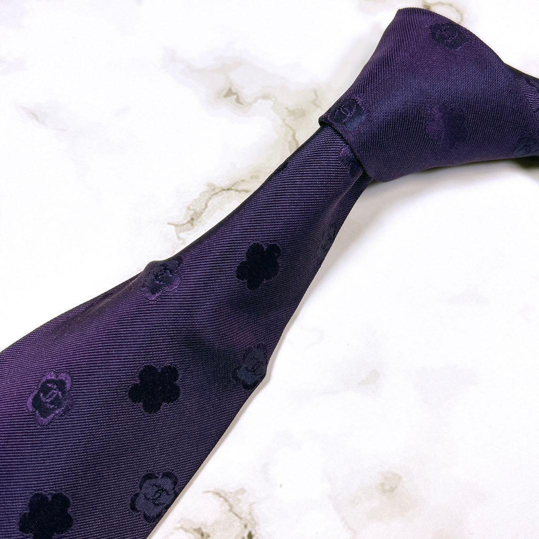 新品　シャネル　ネクタイ　花柄　紫　チェーン　光沢　刺繍　カメリア　ムラサキ