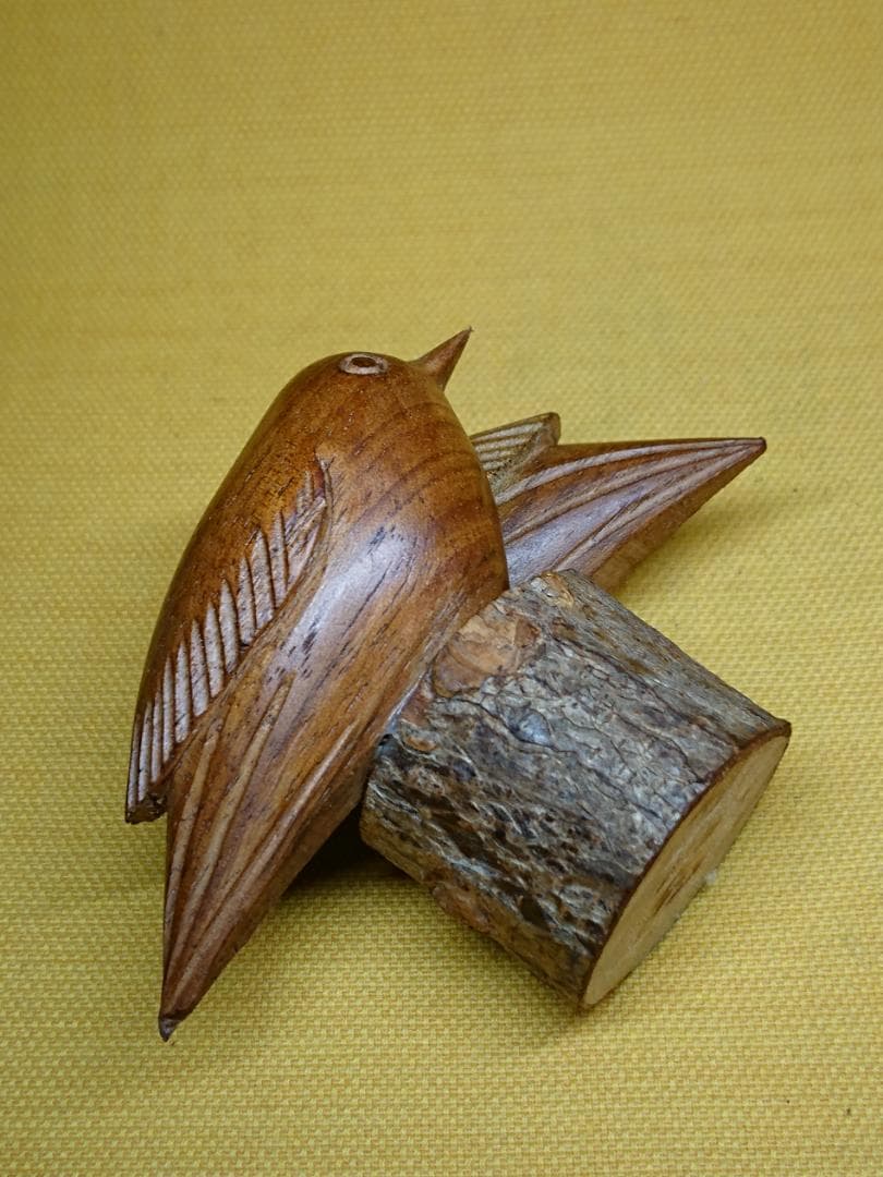 【美品】とり　鳥　木彫　オブジェ　置物　インテリア　工芸品　美術品　A2913