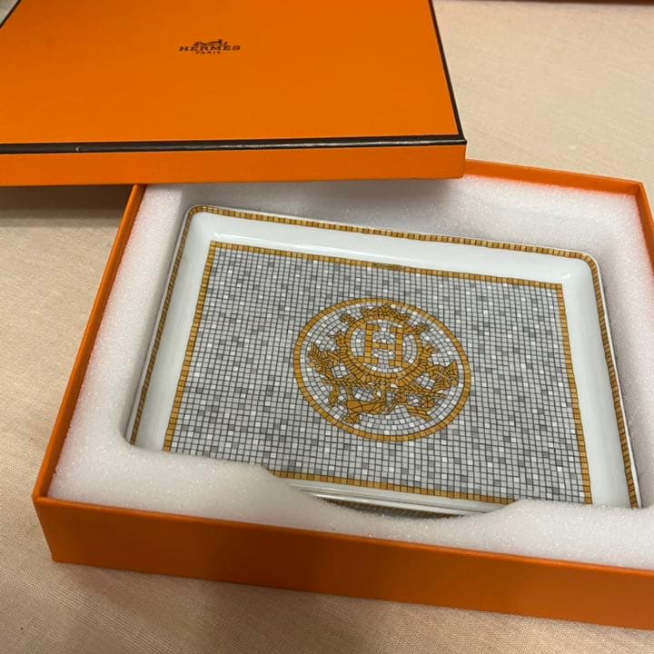HERMES スクエアプレート 新品未使用 エルメス お皿 アクセサリー置きに