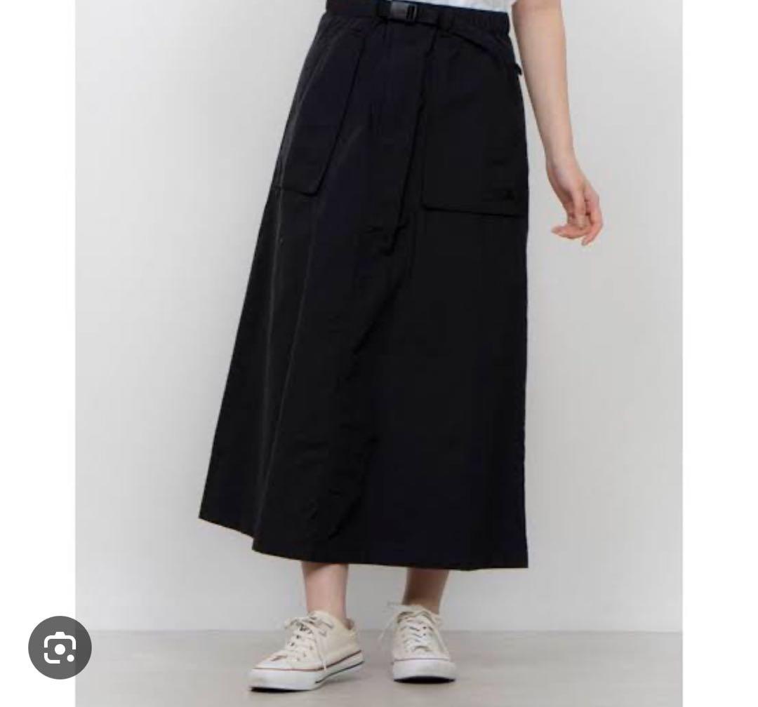 ノースフェイス　黒ロングスカート NBW32330