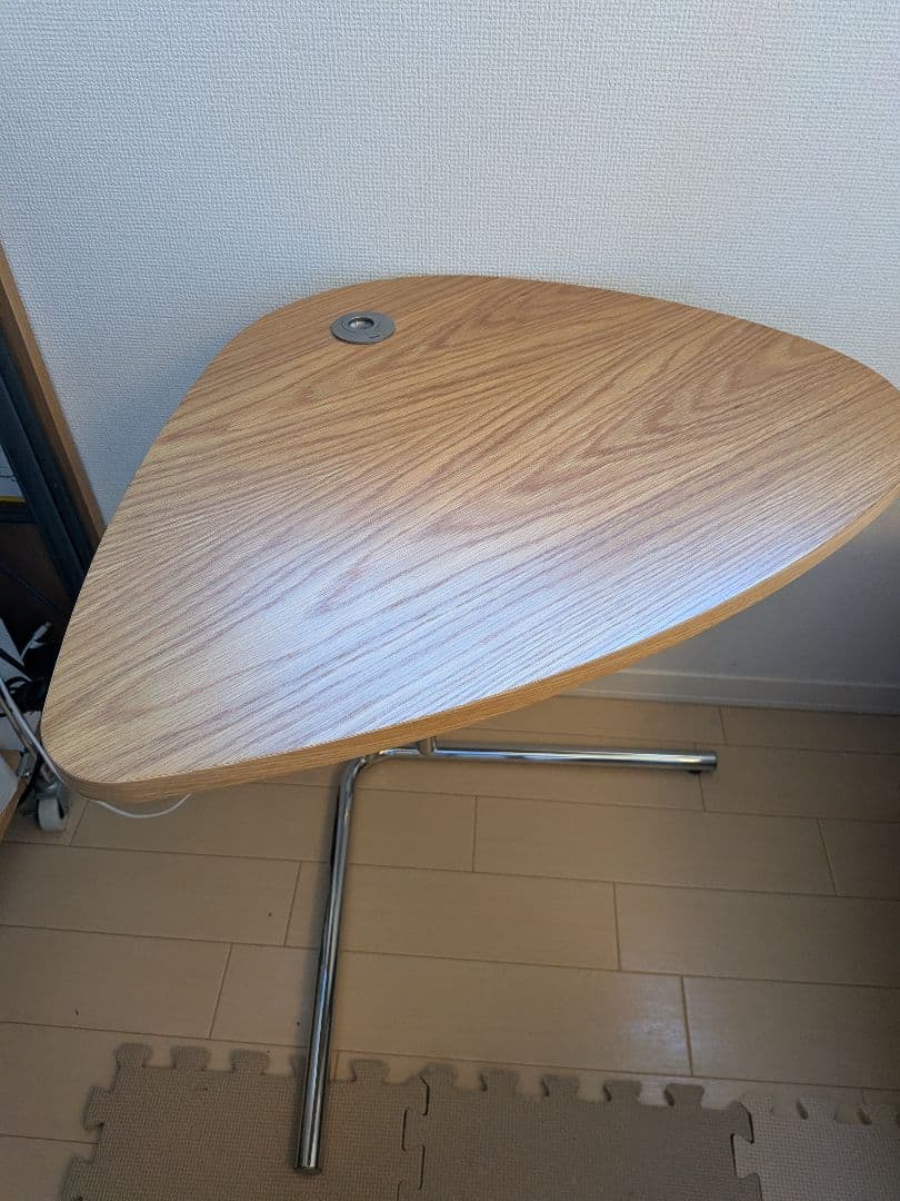 だんご3兄弟ママアクタス　Tectaテクタ　k22 サイドテーブル　オーク