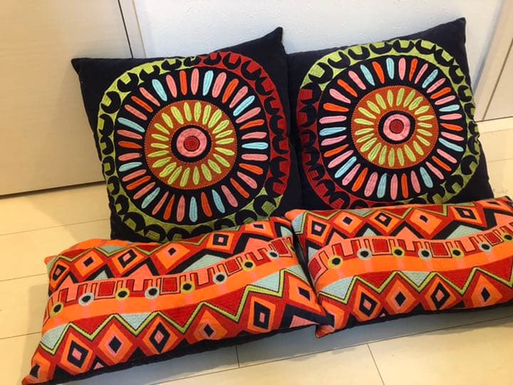 アッシュ・ペー・フランスのクッションとクッションカバー