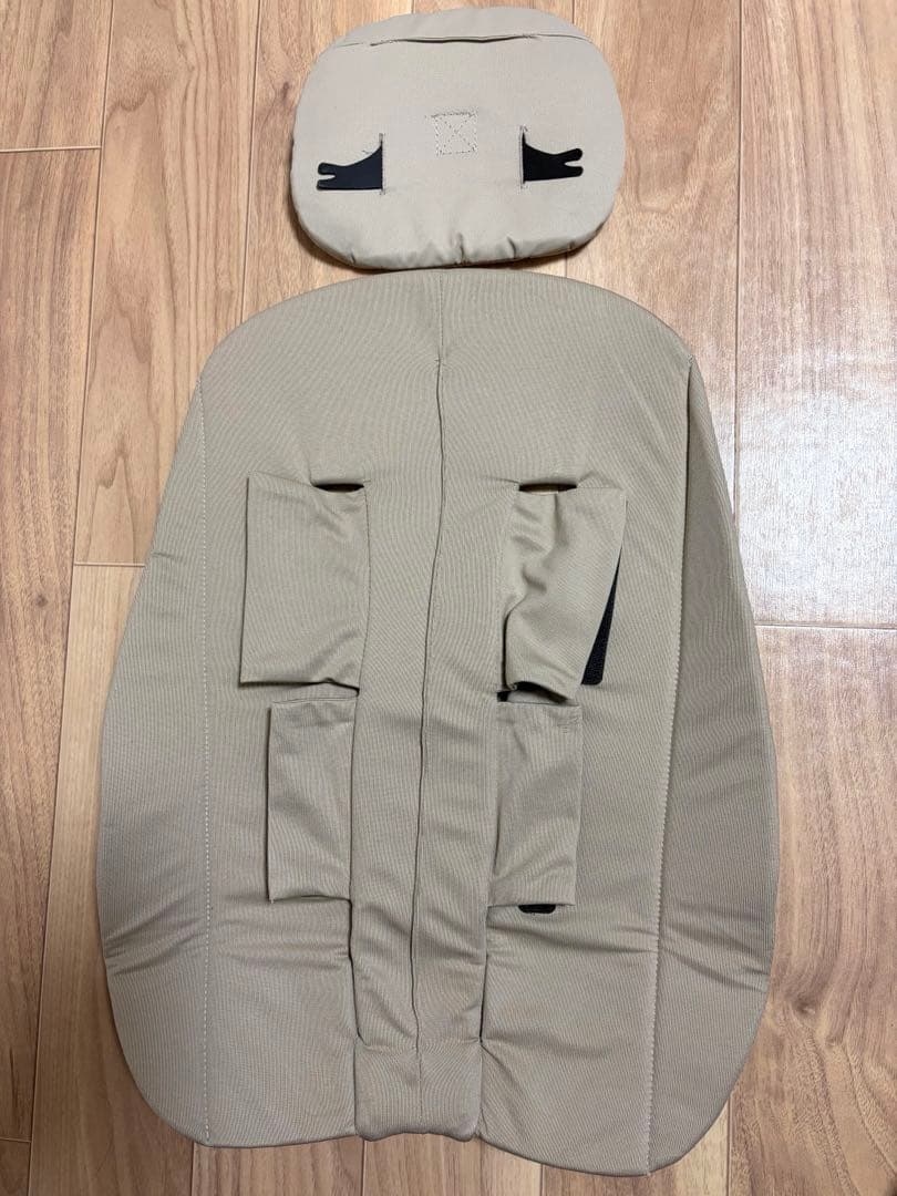 cybex サイベックスメリオカーボン 2022モデル　シーシェルベージュ