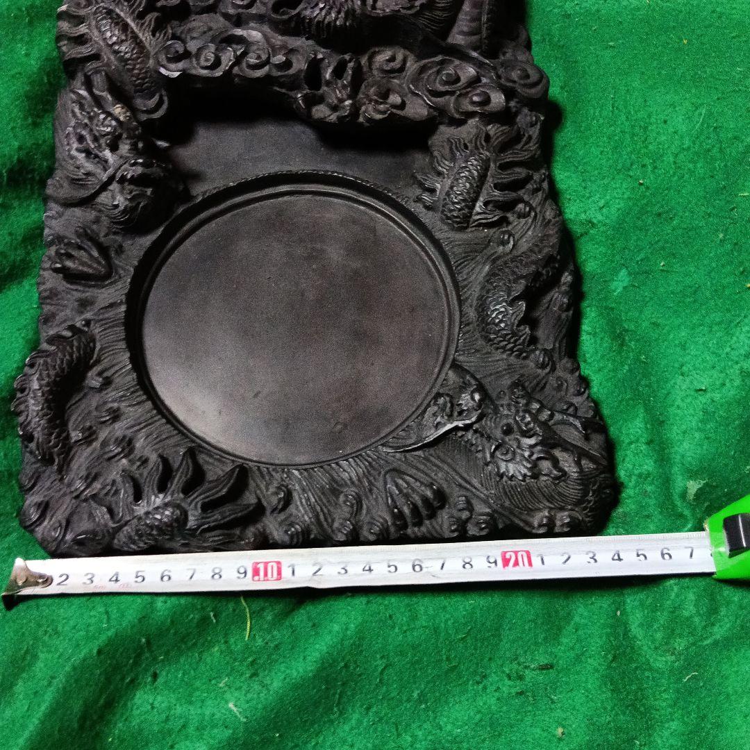 中国端渓宋坑？の天然石硯、迫力ある素晴らしい龍の彫刻、裏面に由来？の碑文、特大