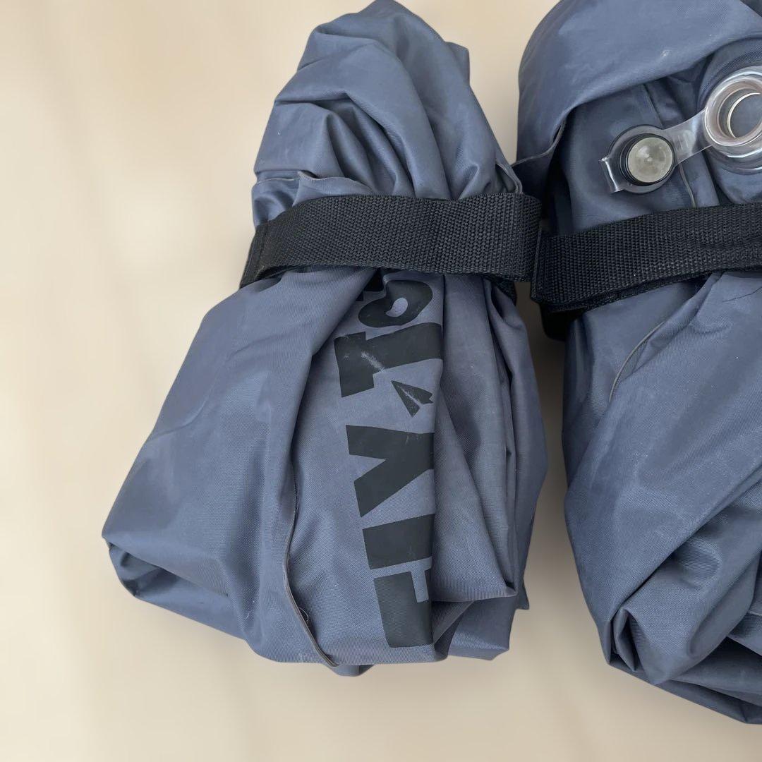 フライトット　FLYToT 飛行機　旅行　フットレスト　本体2つセット