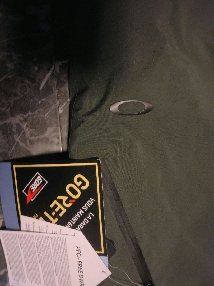 新品 OAKLEY GORE-TEX スノーボードパンツ　スキーパンツ　XXL