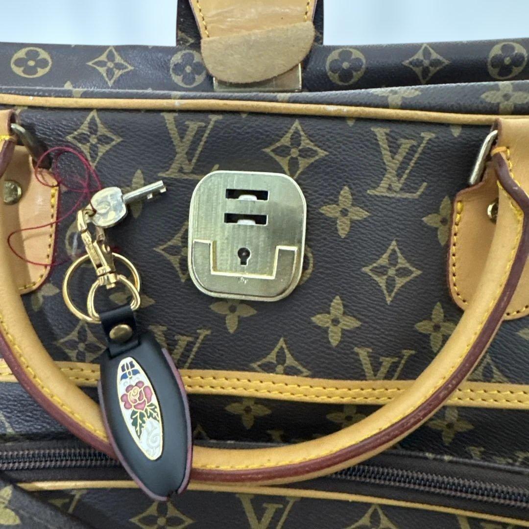 Louis Vuitton 大型ガーメントバッグ