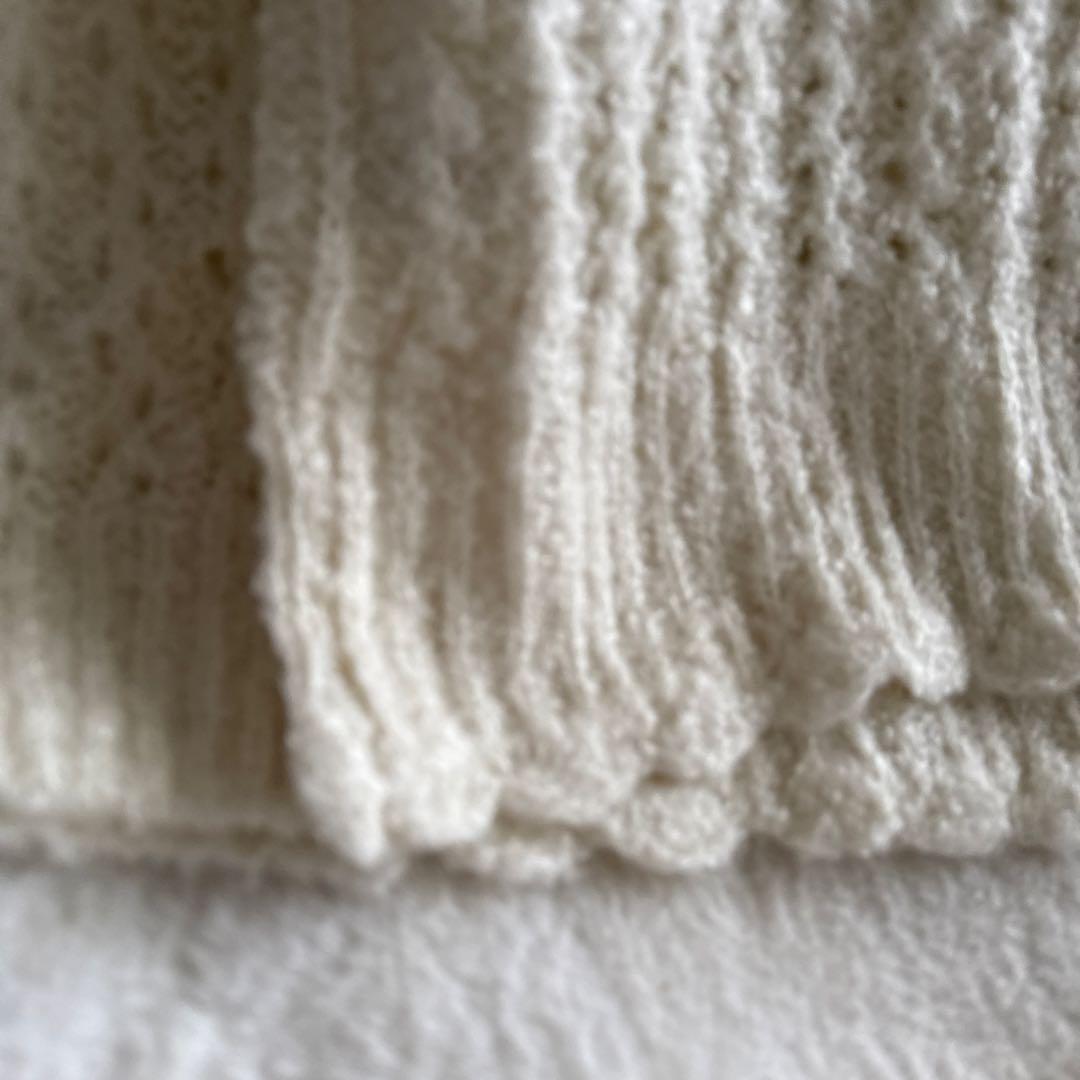 【訳あり特価】リズリサ　オフショルオフホワイト セーターLIZ LISAリボン付