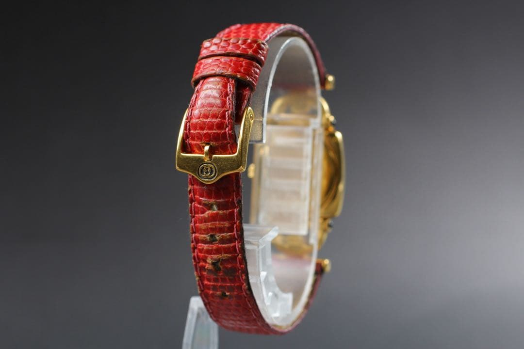 稼働 グッチ 6300L ホワイト クオーツ レディース 腕時計