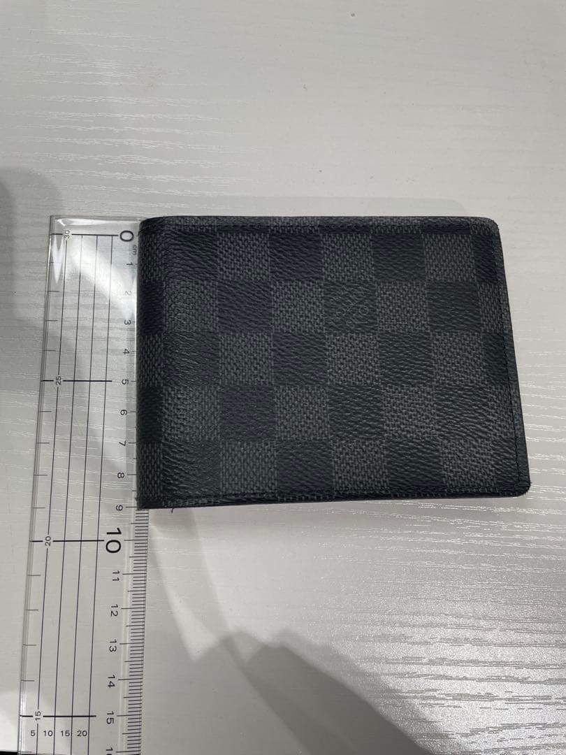 ルイヴィトン　ダミエ　ブラック チェック柄 二つ折り財布