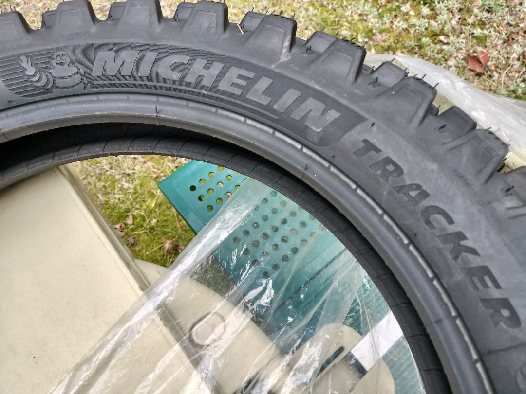 Michelin Tracker タイヤ 140/80-18 90/90-21