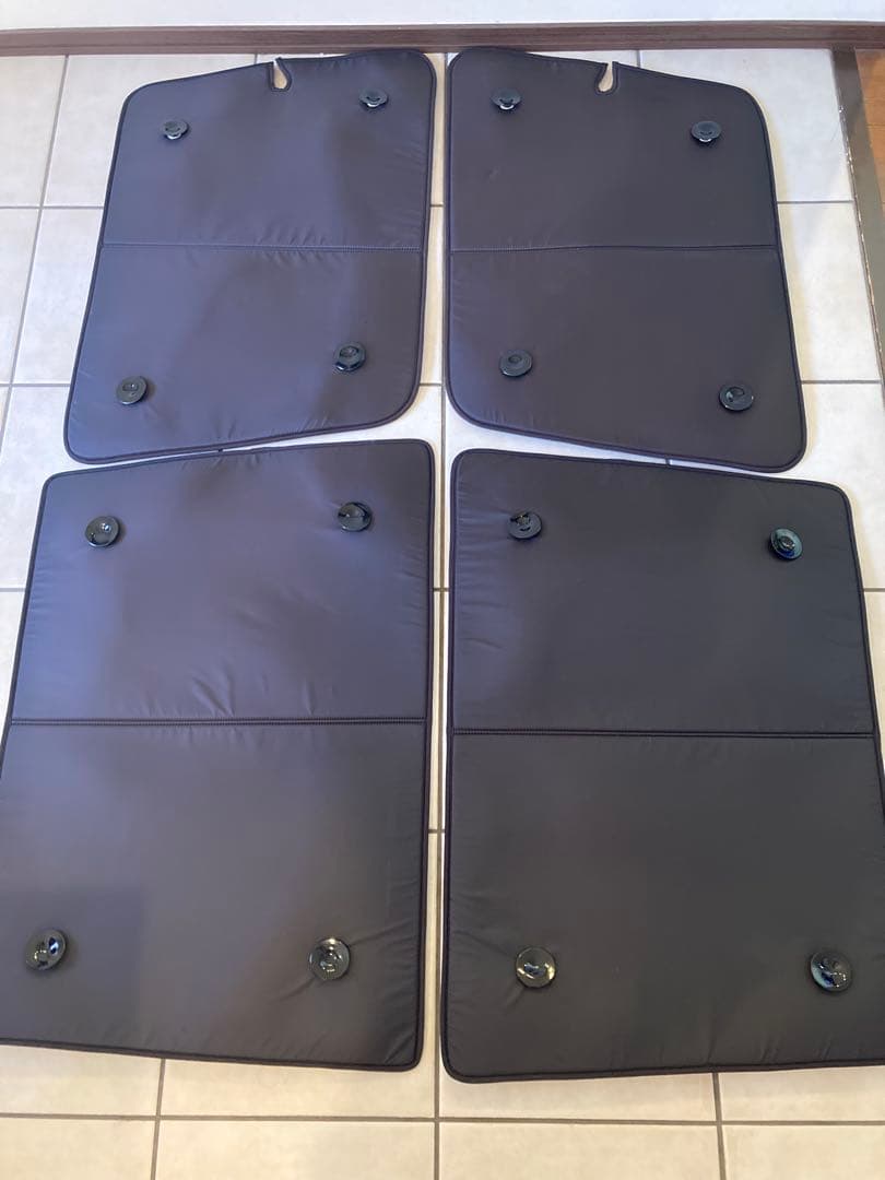 トヨタ ランドクルーザー70系サンシェード 1台分【前後セット】