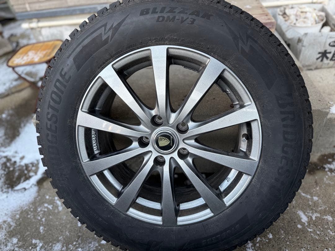 【値下げ】ブリヂストン225/65R17スタッドレスタイヤホイールセット