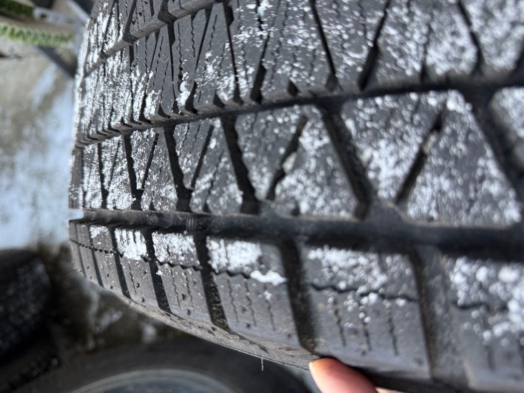 【値下げ】ブリヂストン225/65R17スタッドレスタイヤホイールセット