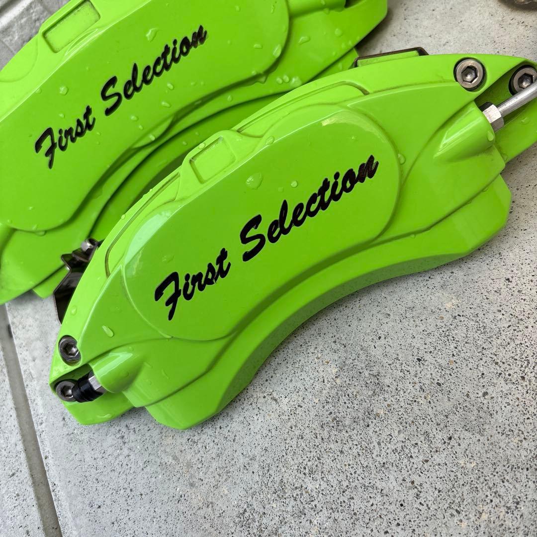 30アルファード　キャリパーカバー