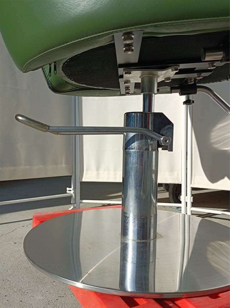 [八5396] スタイリングチェア　美容室チェア