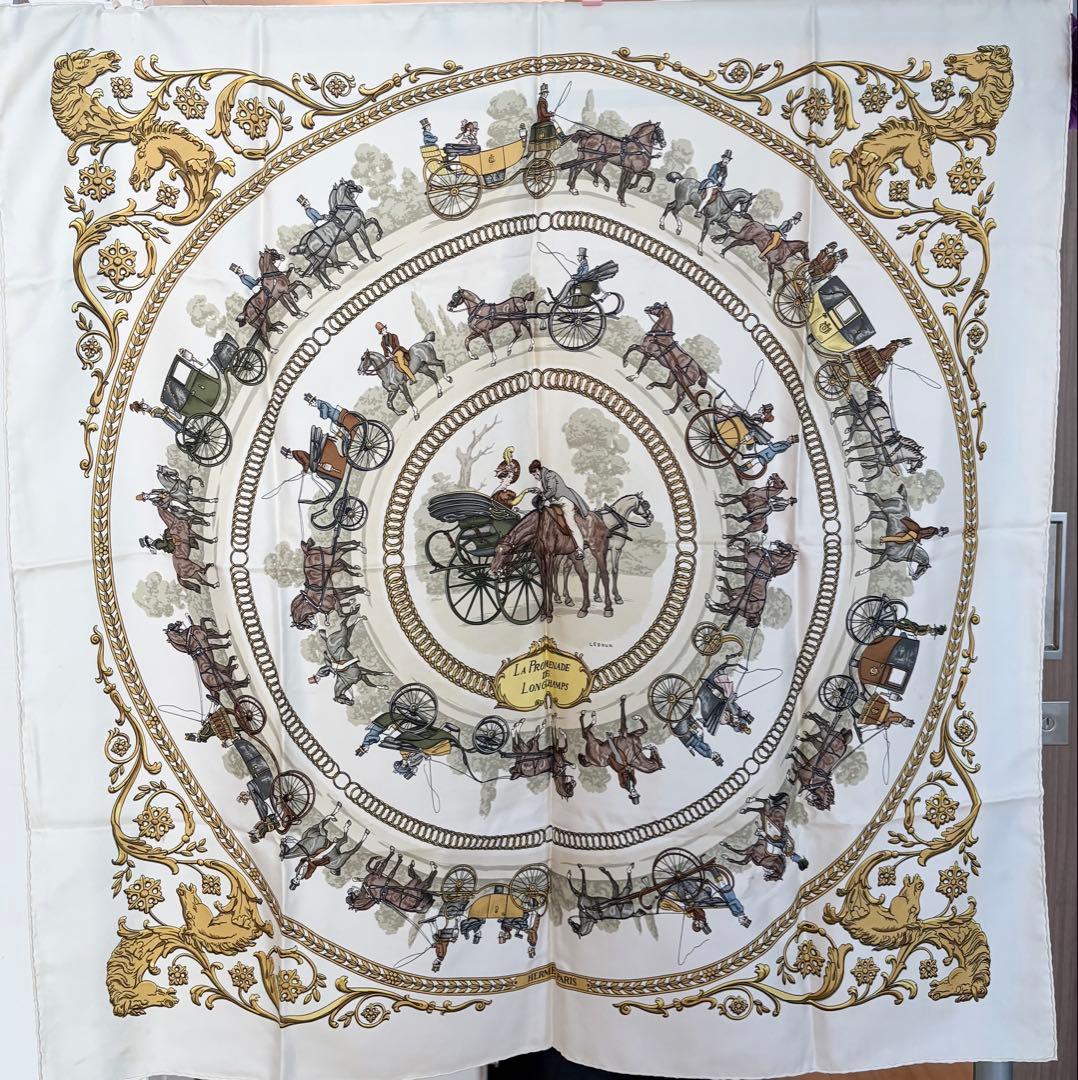 正規品　HERMES エルメス カレ90ロンシャンの散歩 白×ゴールド スカーフ