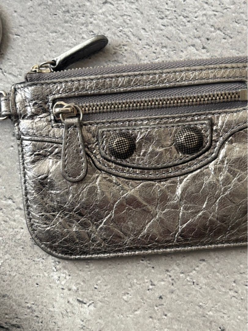 バレンシアガ BALENCIAGA　　ル　カーゴケース