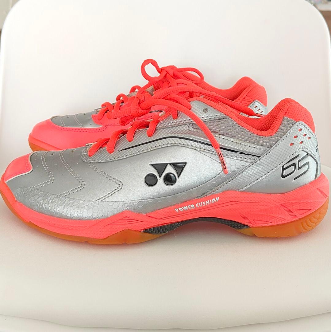【タグ付未使用品】SHB-65　ヨネックス パワークッション65 25cm