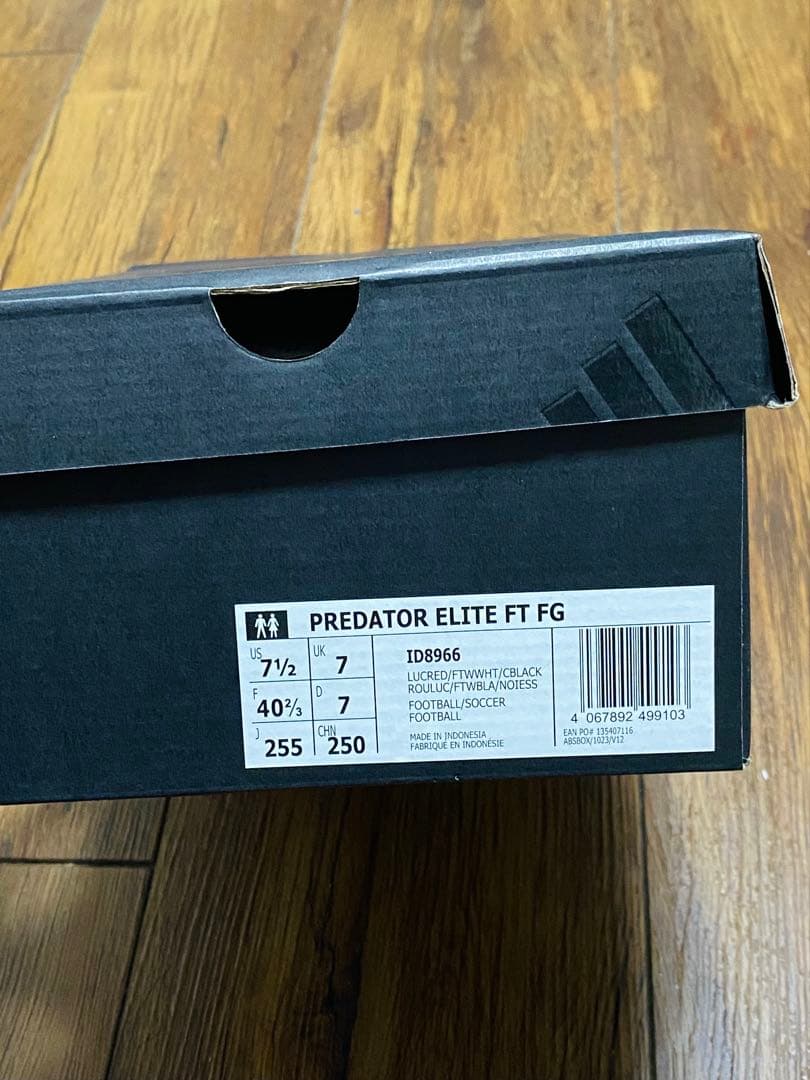 adidas Predator サッカーシューズ 255