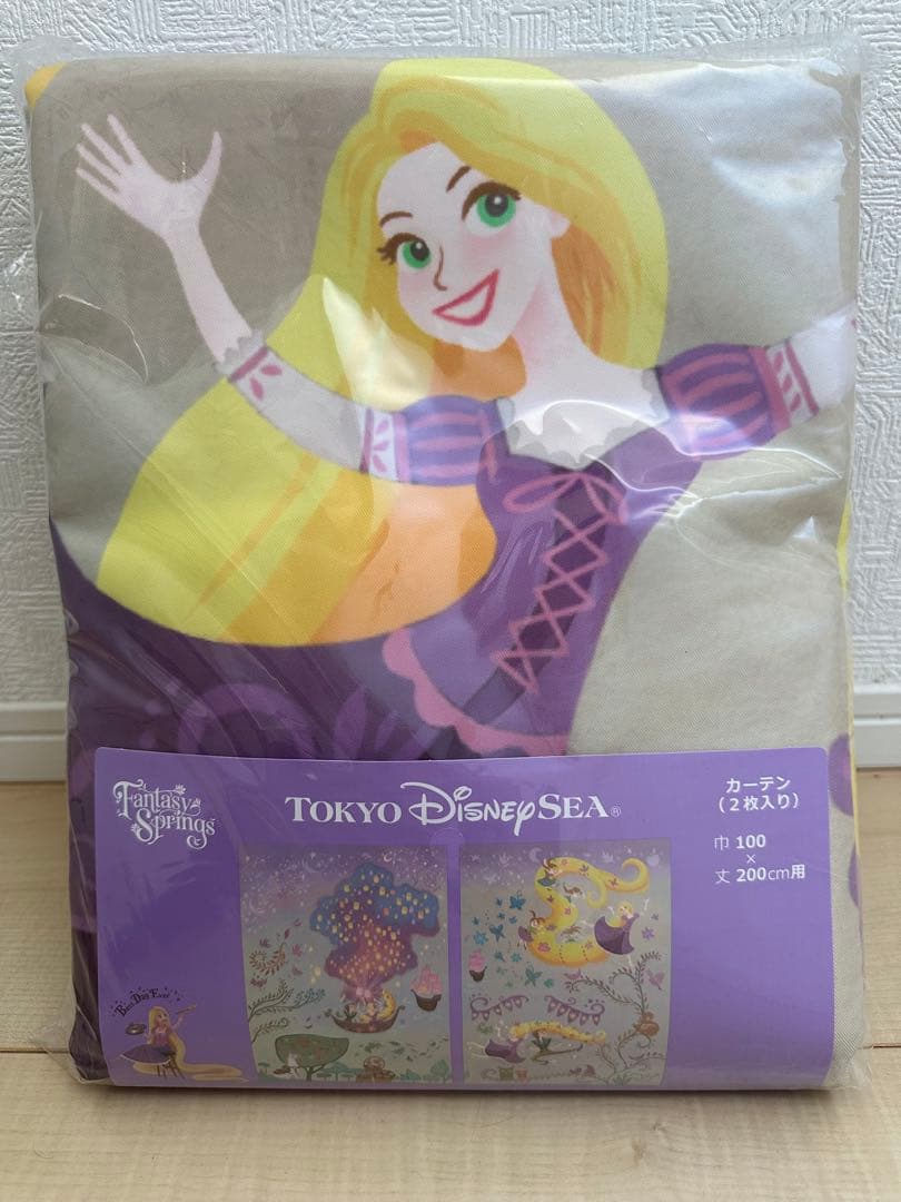 こ*こ様 【新品】東京ディズニーシー ラプンツェルカーテン