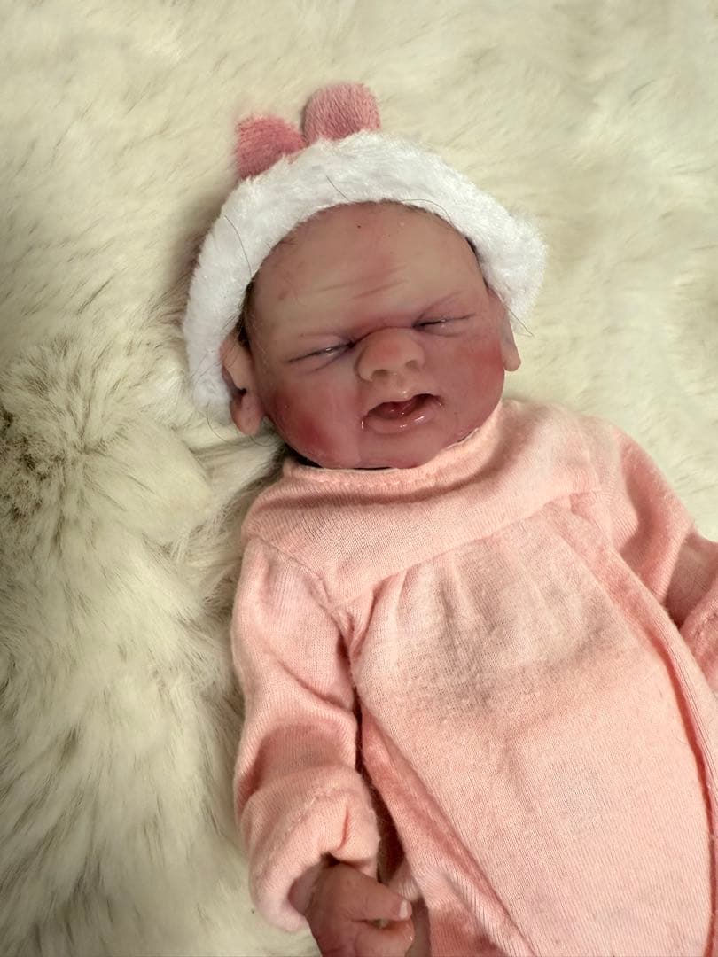 リボーンドール　シリコンベビー　女の子