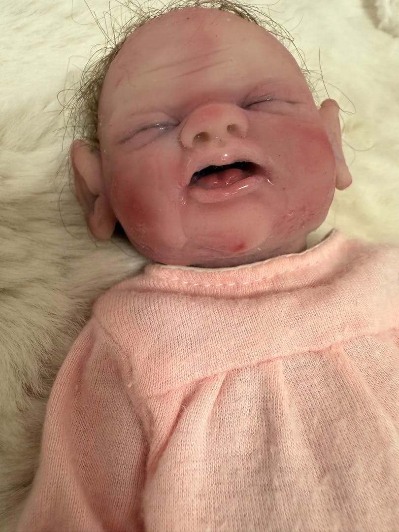 リボーンドール　シリコンベビー　女の子