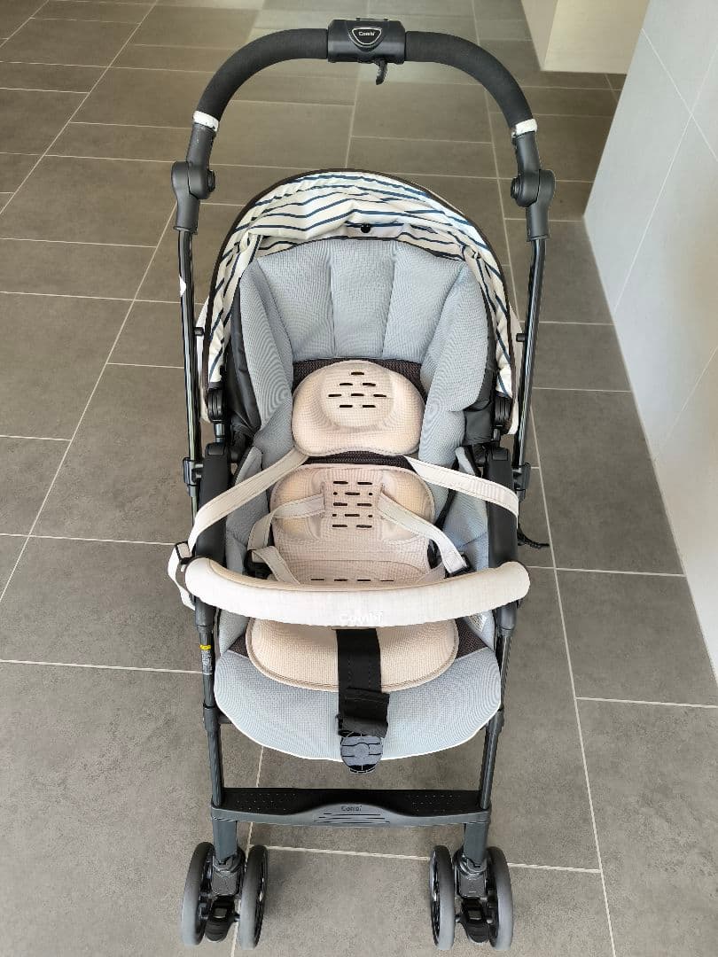 【限定色】コンビ メチャカルハンディ オート4キャス compact