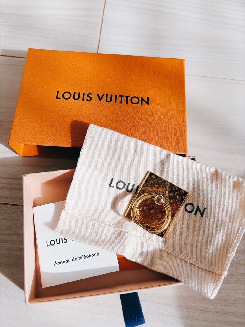 【正規品】Louis Vuitton ルイヴィトン スマホリング LV ゴールド