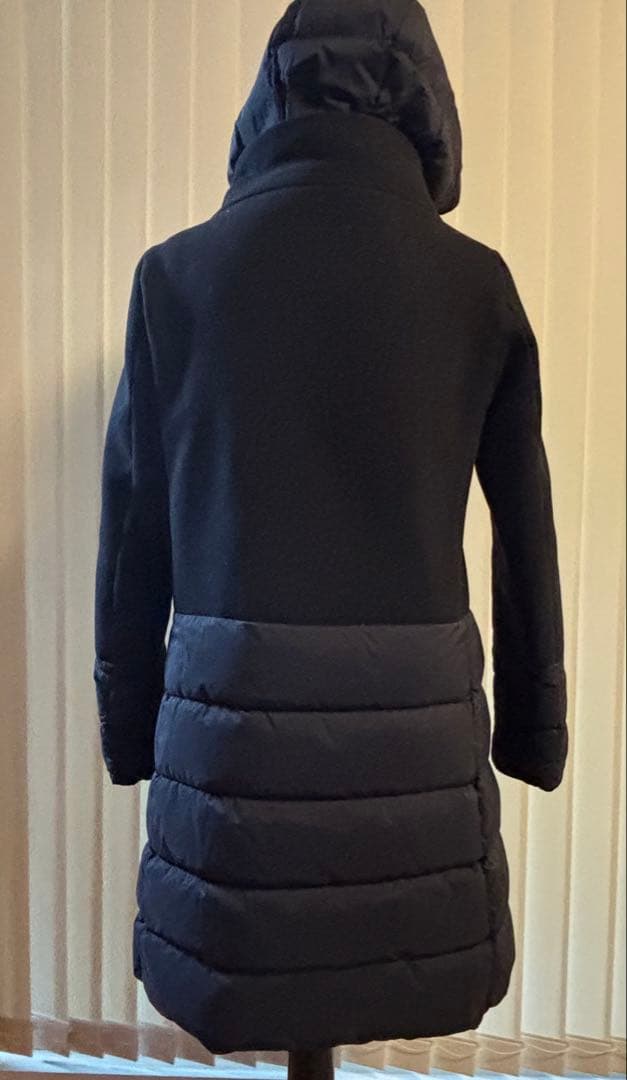 ヘルノダウンコート　ブラック