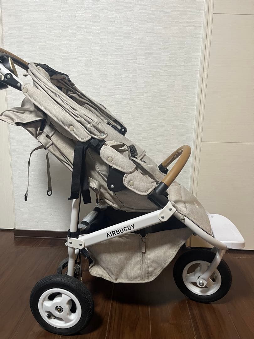 2024年購入！エアバギー　美品　ベビーカー　ココブレーキ　三輪ベビーカー