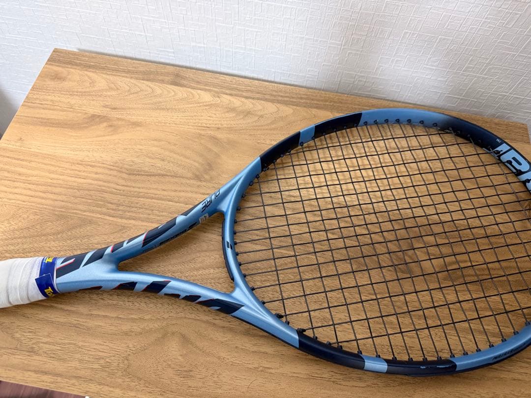 バボラピュアドライブ2025（グリップ4） 硬式テニスラケット