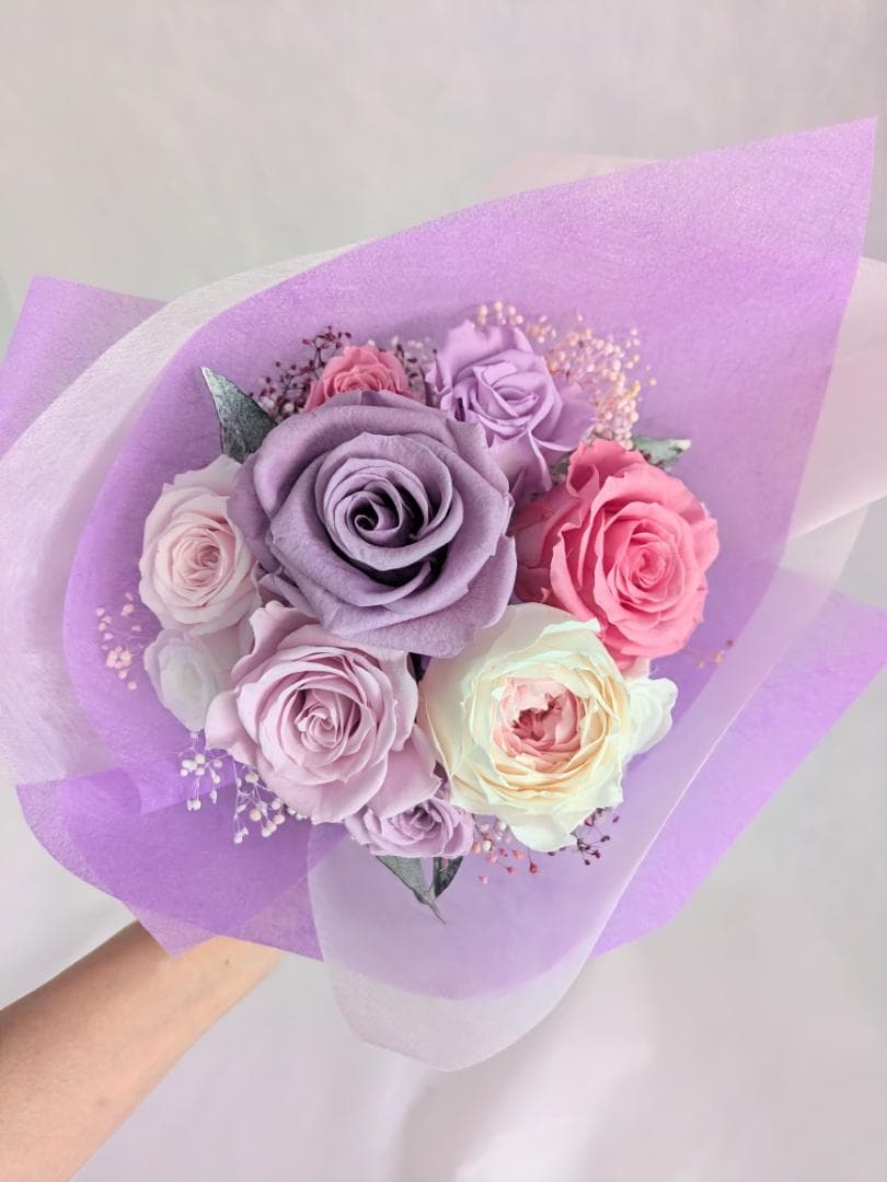 プリザーブドフラワー花束／パープルピンクローズとかすみ草のふんわりエレガンス