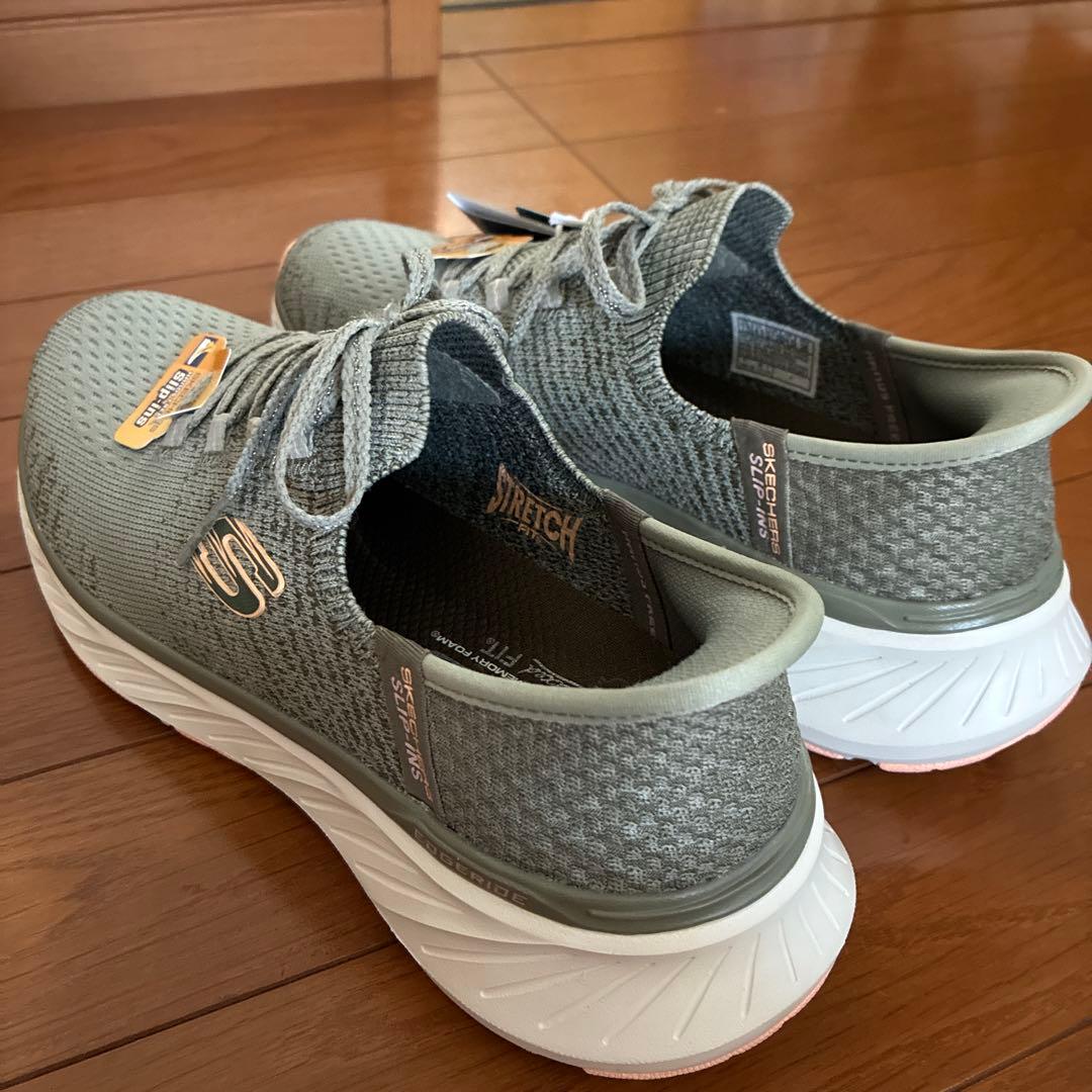 スケッチャーズ／スリップインズ24.5cf