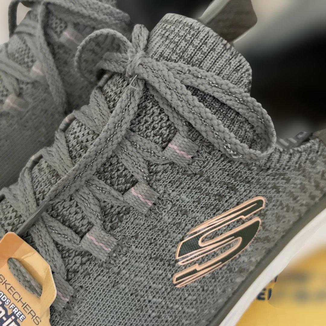 スケッチャーズ／スリップインズ24.5cf