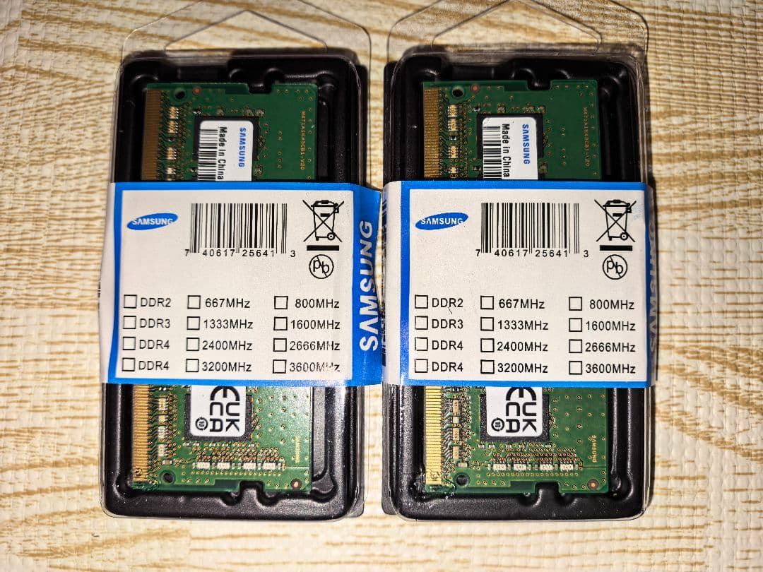 プ*っ様 Samsung メモリーバー DDR4 3200MHz 8GBx2