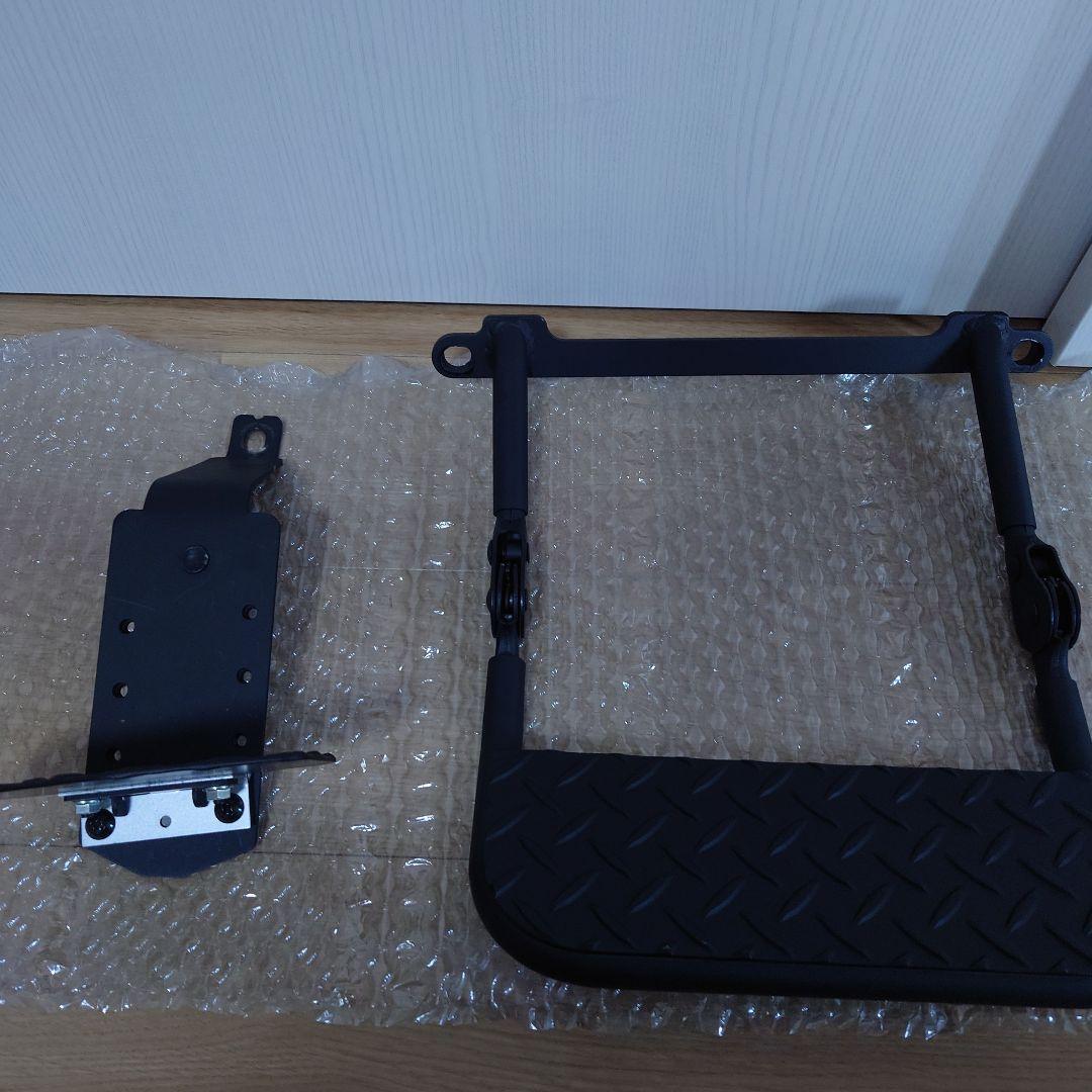 【美品】200系ハイエース　フットレスト