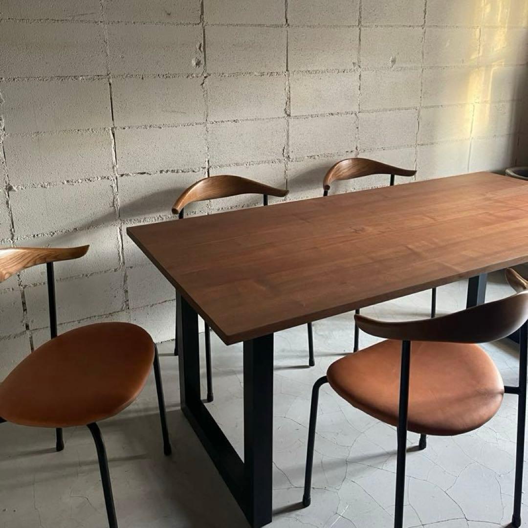 美品　MasterWal ワイルドウッド ダイニングテーブル　ウォールナット無垢