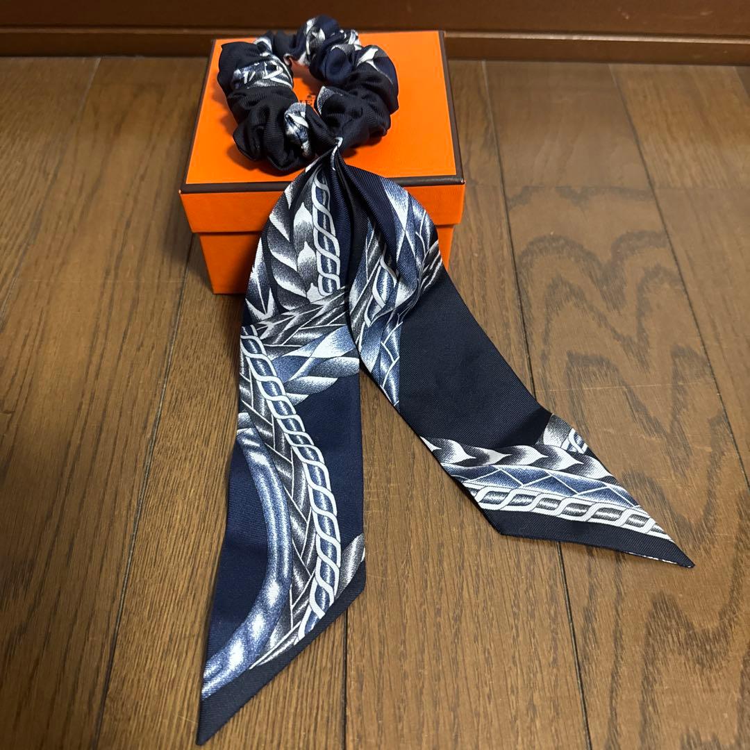 HERMES ネイビー シルク ヘアアクセサリー
