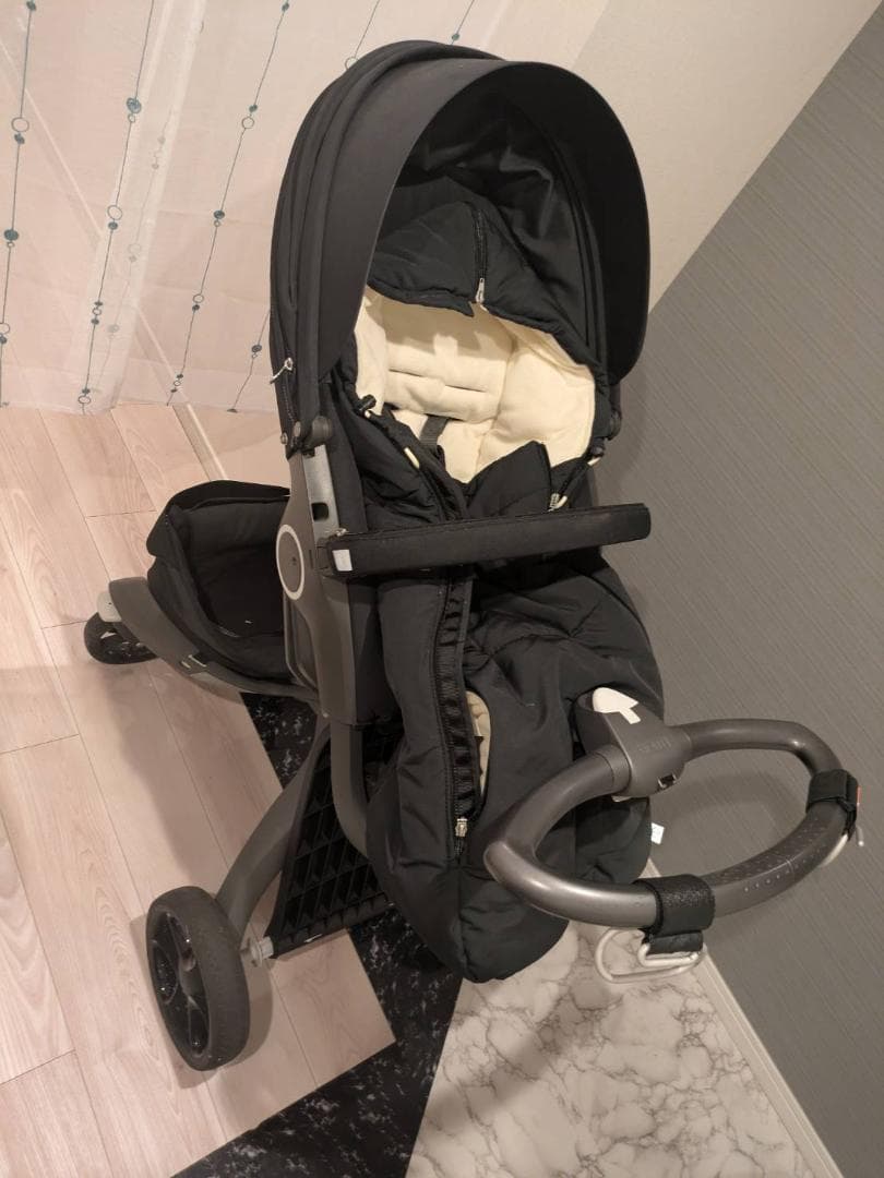 ストッケ エクスプローリー ベビーカー フットマフ付き