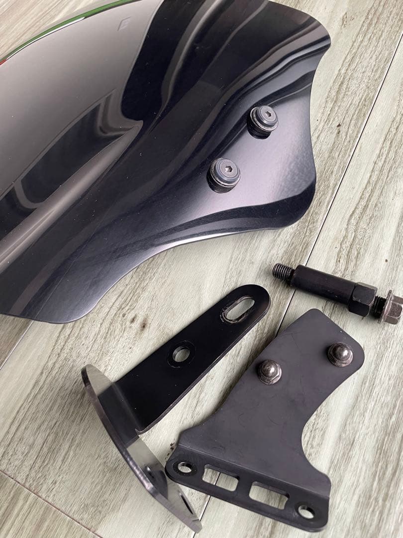 ハンターカブ デイトナスモークフロントウィンドシールド 取り付け金具付き