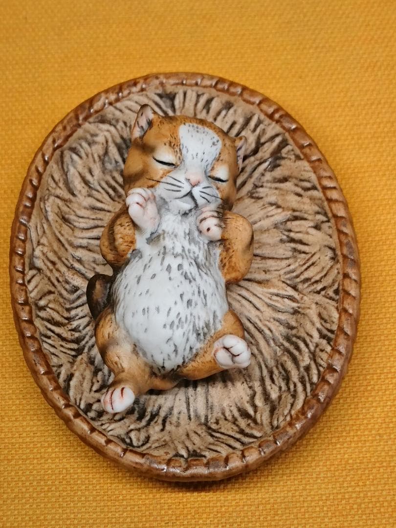 ネコ　イヌ　陶器　オブジェ　置物　インテリア　工芸品　美術品　A2717