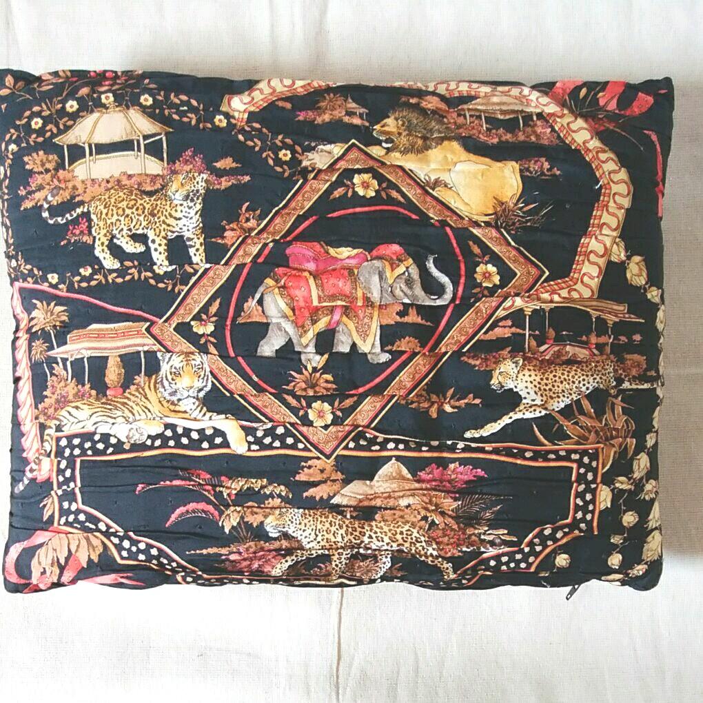 Salvatore Ferragamo サルヴァトーレフェラガモ クッション