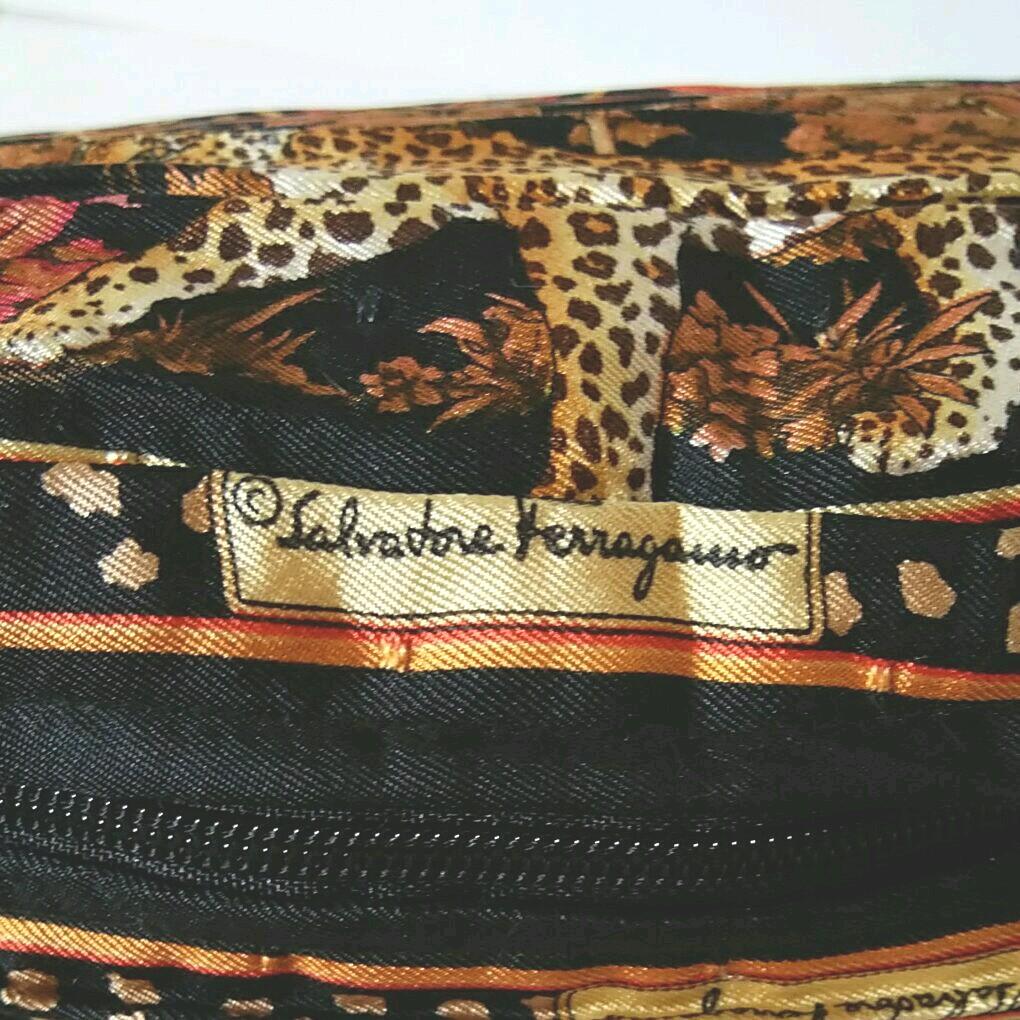 Salvatore Ferragamo サルヴァトーレフェラガモ クッション